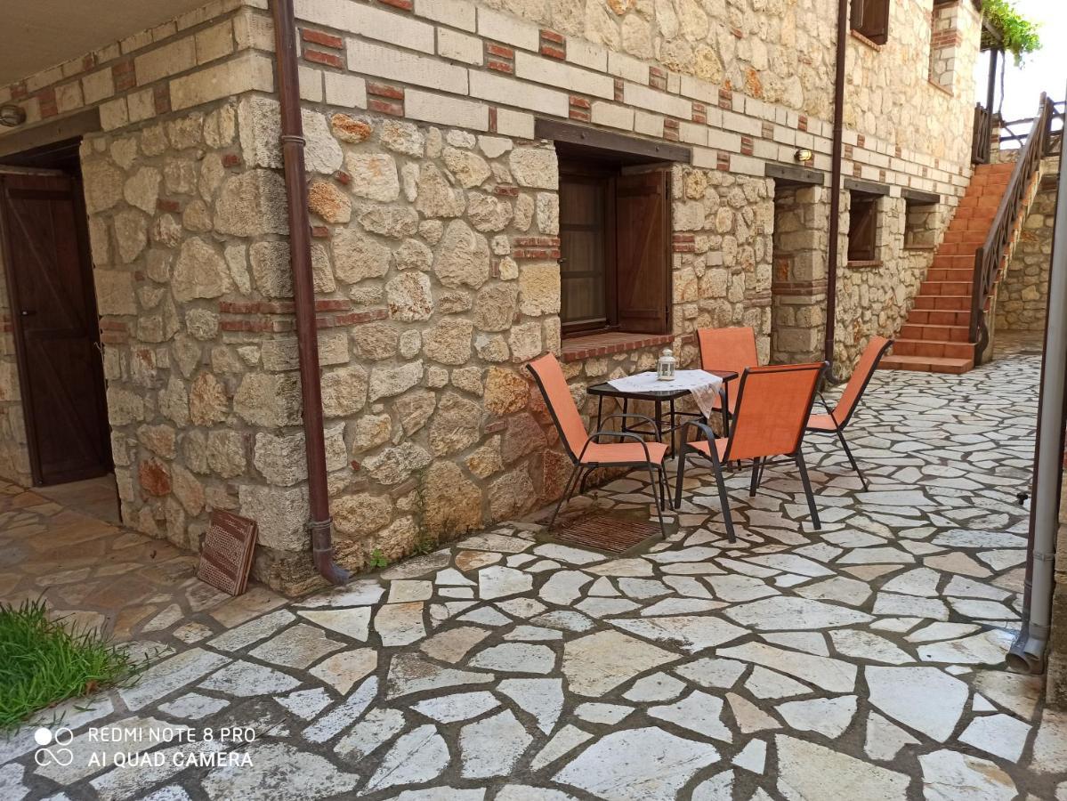 Апартаменты Elpida Stone House Псакудия Экстерьер фото