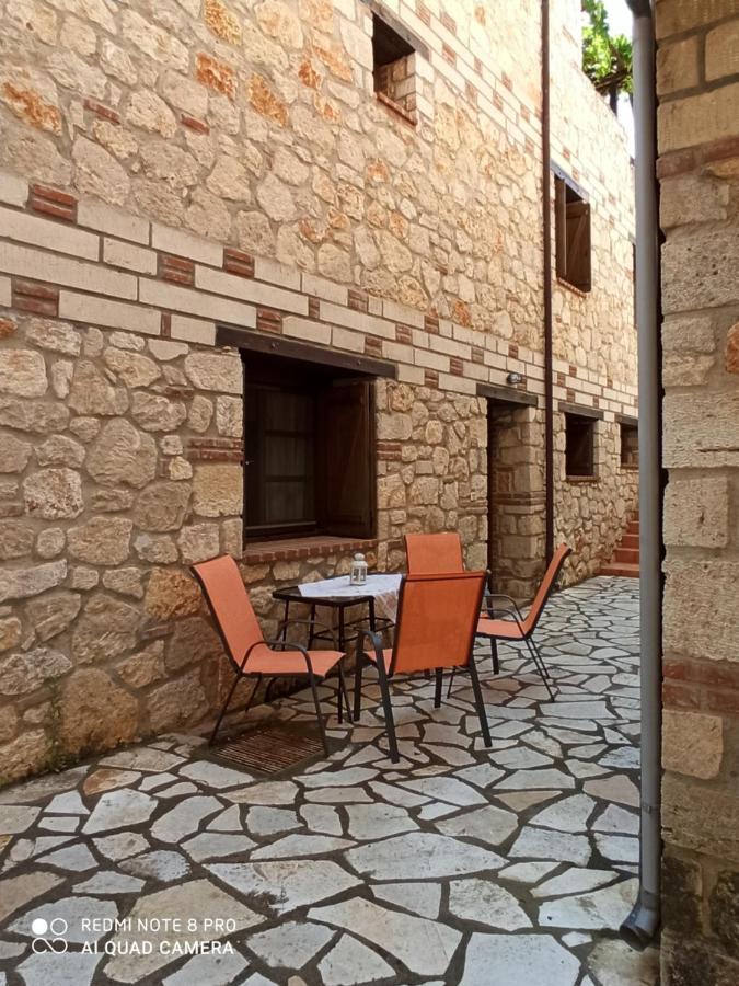 Апартаменты Elpida Stone House Псакудия Экстерьер фото