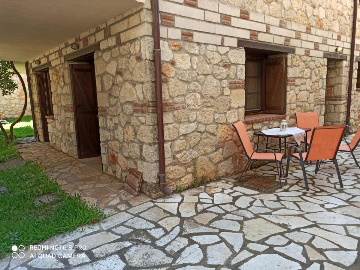 Апартаменты Elpida Stone House Псакудия Экстерьер фото